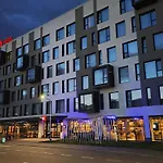 Ibis Center