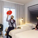 Ibis Center