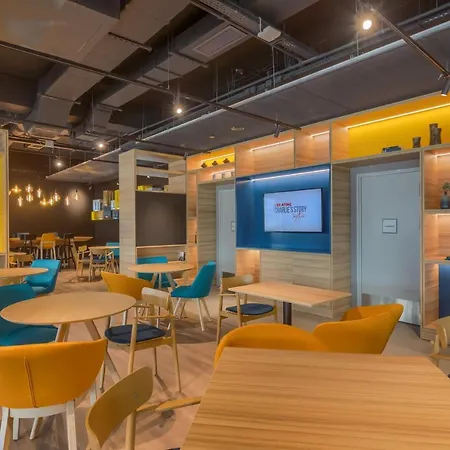 Ibis Center Ξενοδοχείο 3*