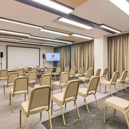 Ibis Center 3*