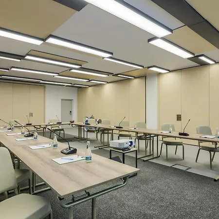 Ibis Center Готель