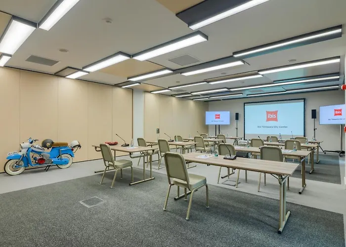 Ibis Center Hotel 3*