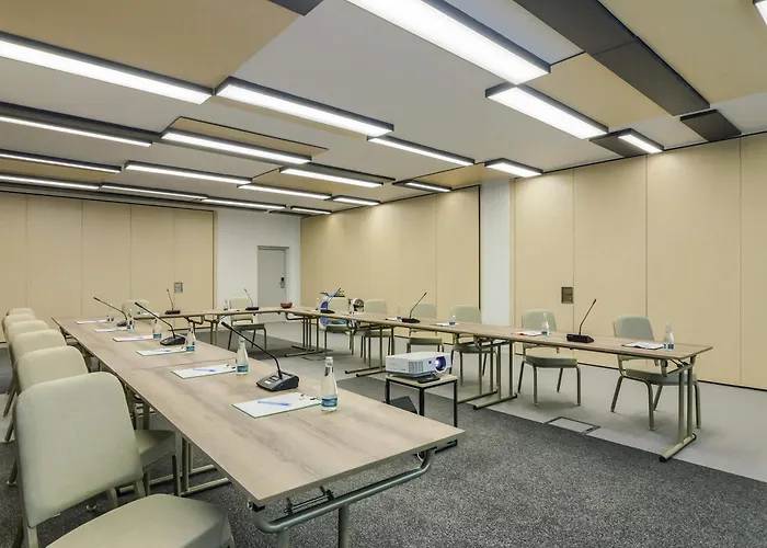 Ibis Center Готель