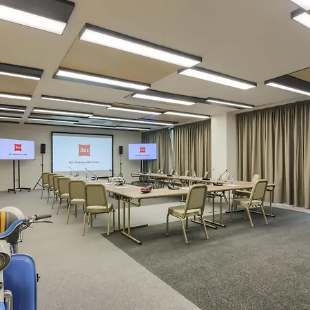 Ibis Center Hotell