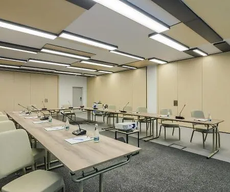Ibis Center Hotel 3*