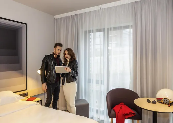 Ibis Center Hotell 3*